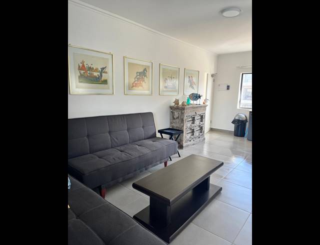 2 BEDROOM APARTMENT TO LET IN BALLITO CENTRAL